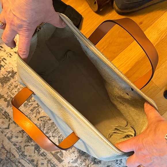 GAP Gray and Brown Leather Shoulder Bag - Picture 4 of 7